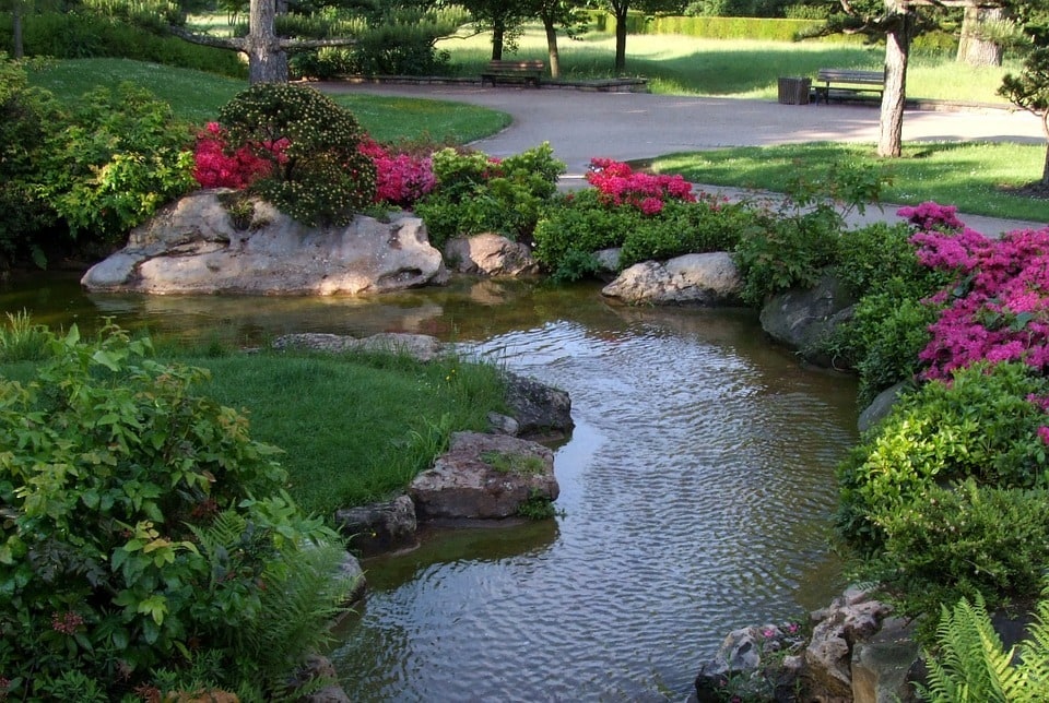 You are currently viewing Comment intégrer une fontaine dans votre jardin  ?